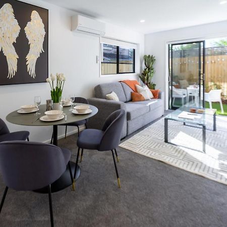 Central City Awaits 2 Bed 2 Bath With Carpark 크라이스트처치 외부 사진