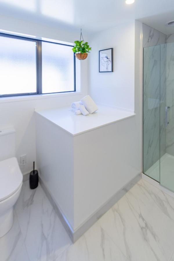 Central City Awaits 2 Bed 2 Bath With Carpark 크라이스트처치 외부 사진