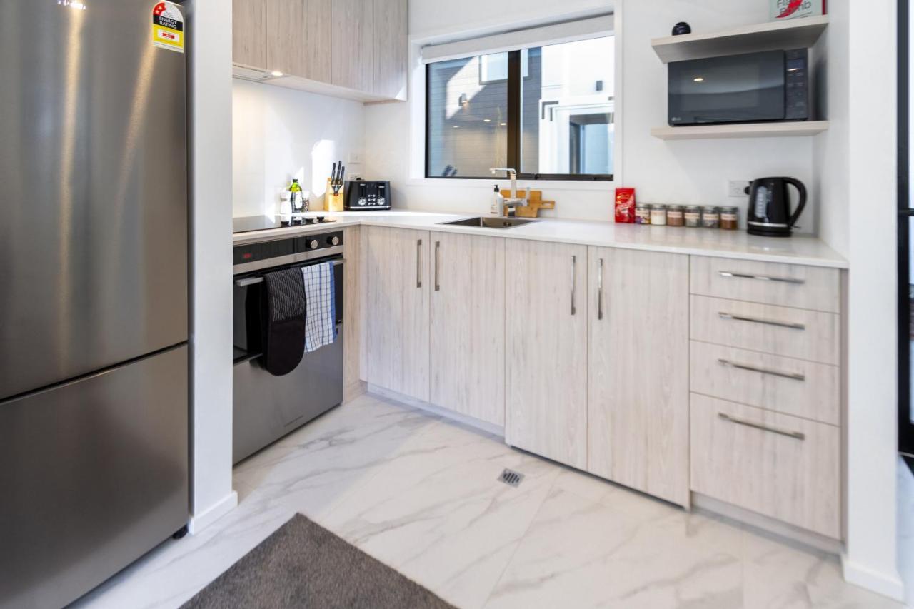 Central City Awaits 2 Bed 2 Bath With Carpark 크라이스트처치 외부 사진